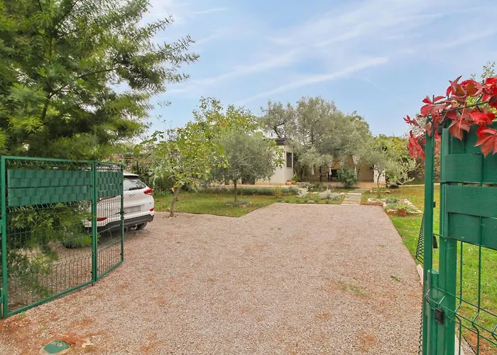 Διαμέρισμα Sumbora Peroj