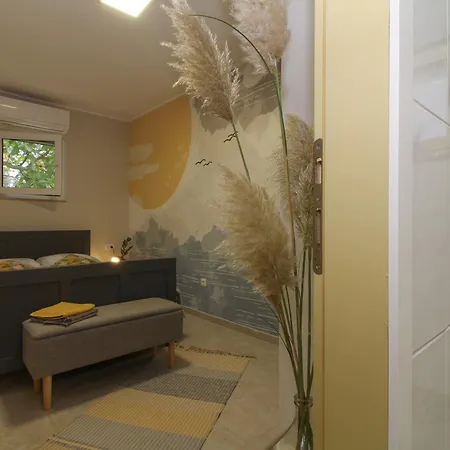 Sumbora Apartment